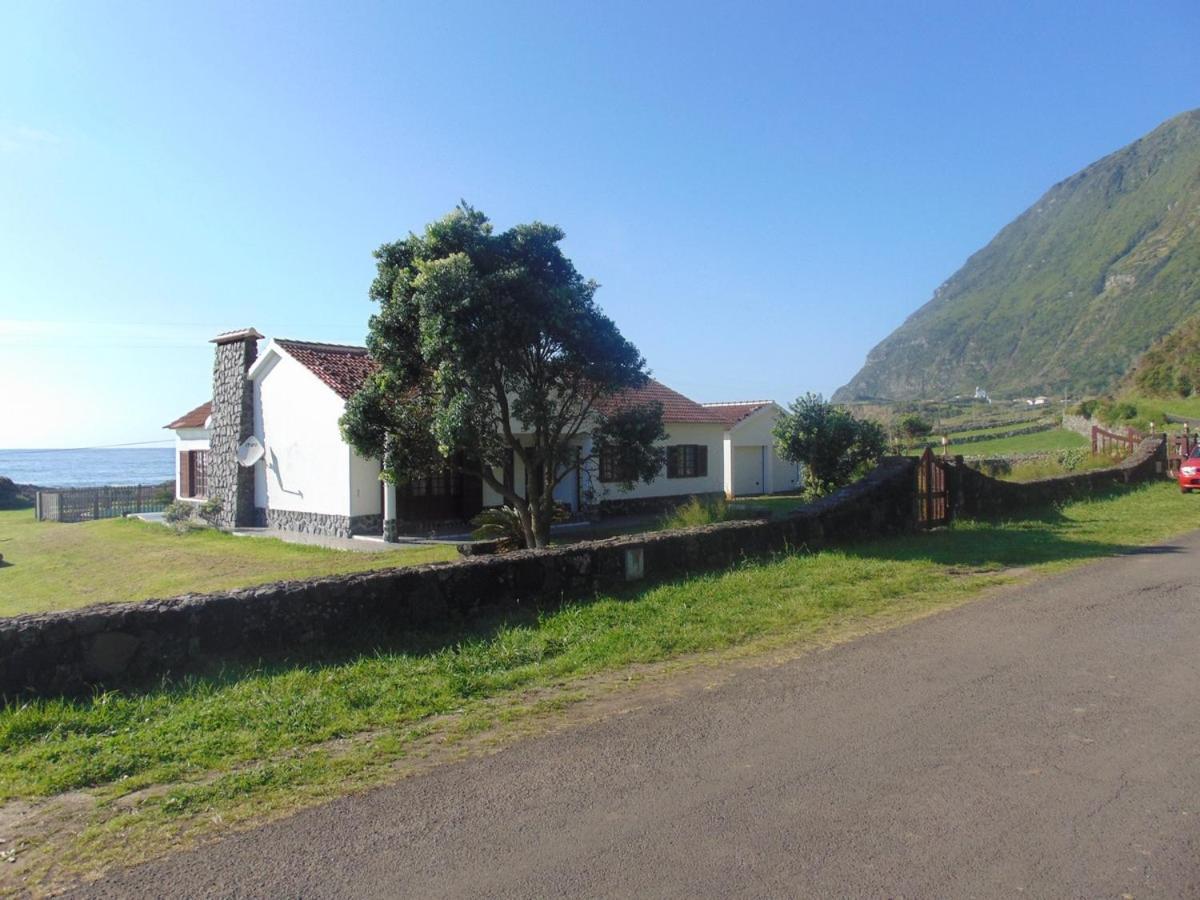 فيلا Casas Da Cascata Lajes das Flores المظهر الخارجي الصورة