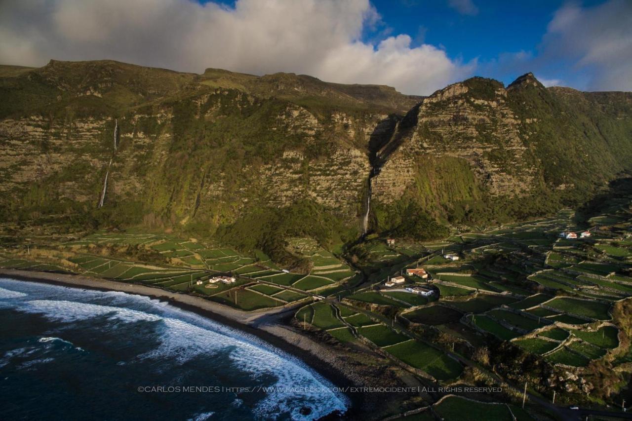 فيلا Casas Da Cascata Lajes das Flores المظهر الخارجي الصورة